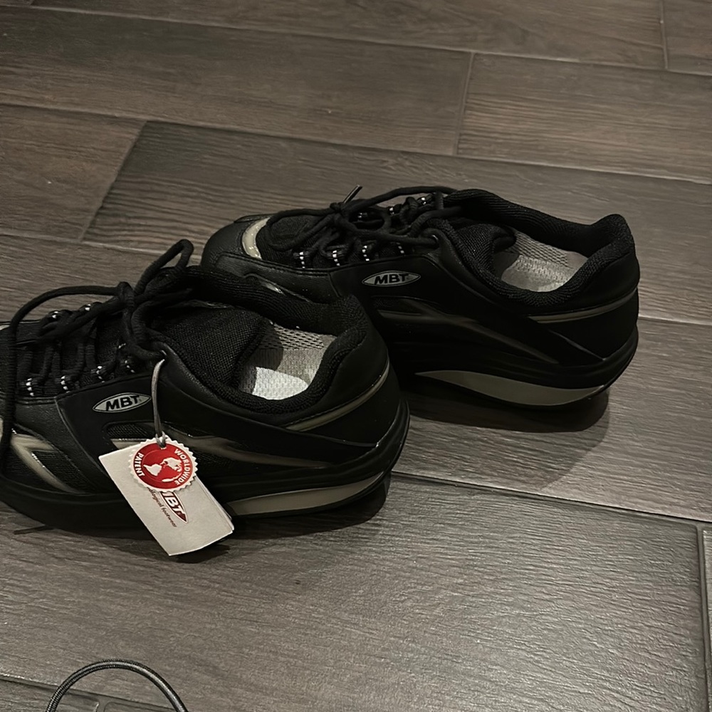 Brand new MBT size 9
